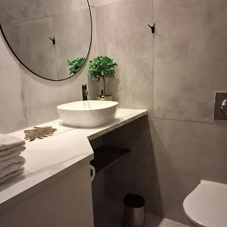 Apartment Oren Modern